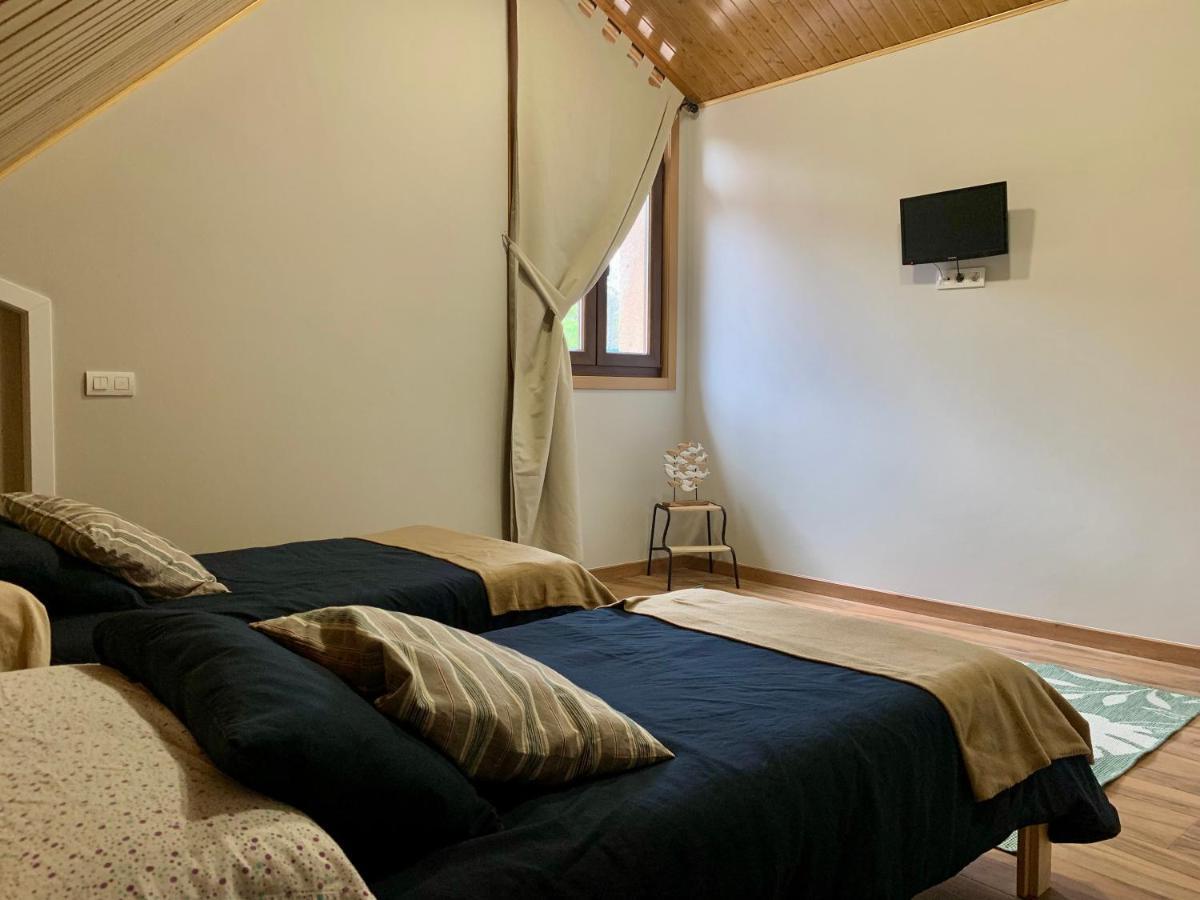 Raices. Agradable Casa Con Piscina * Baiona
