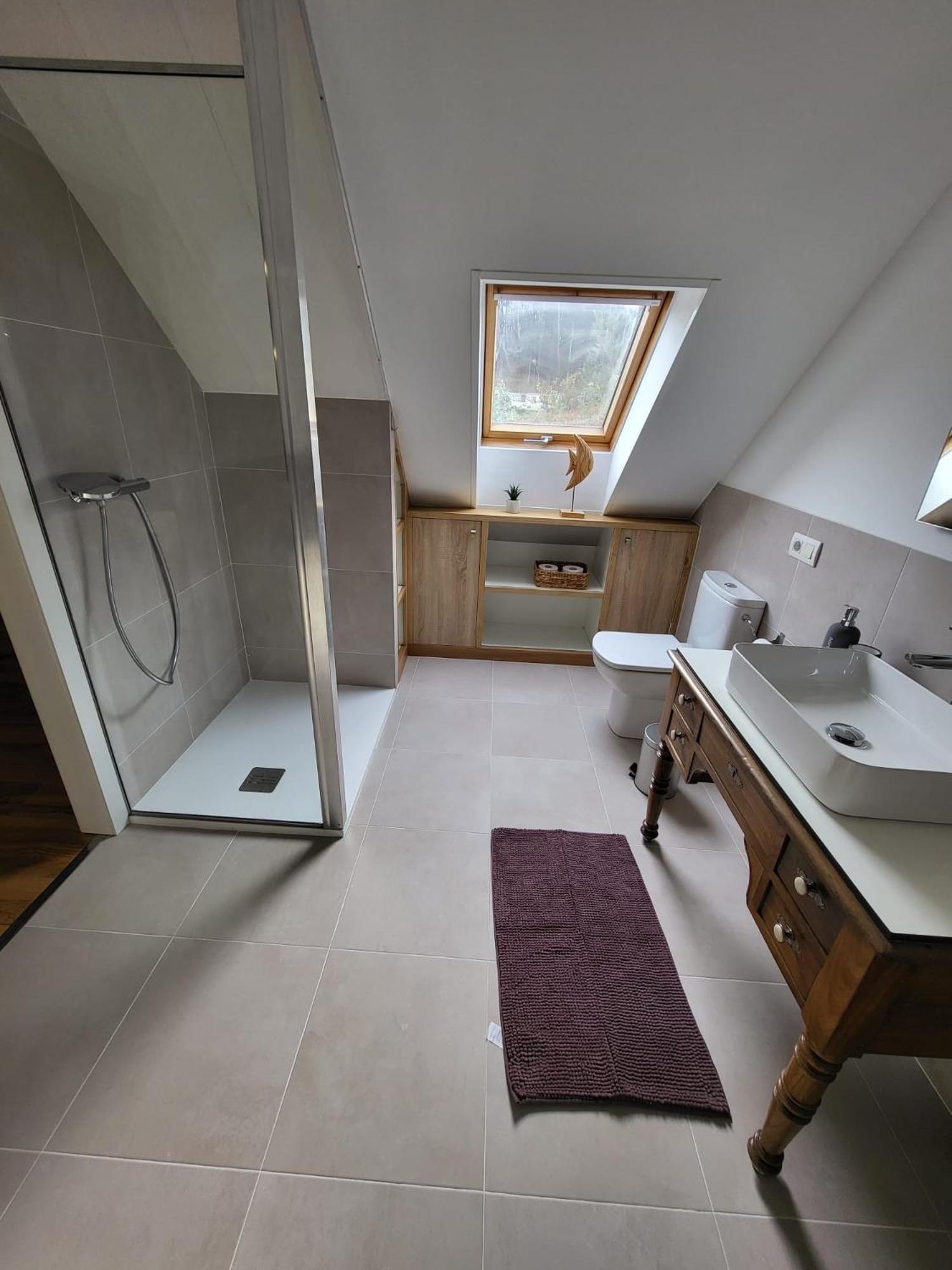 Raices. Agradable Casa Con Piscina Villa *